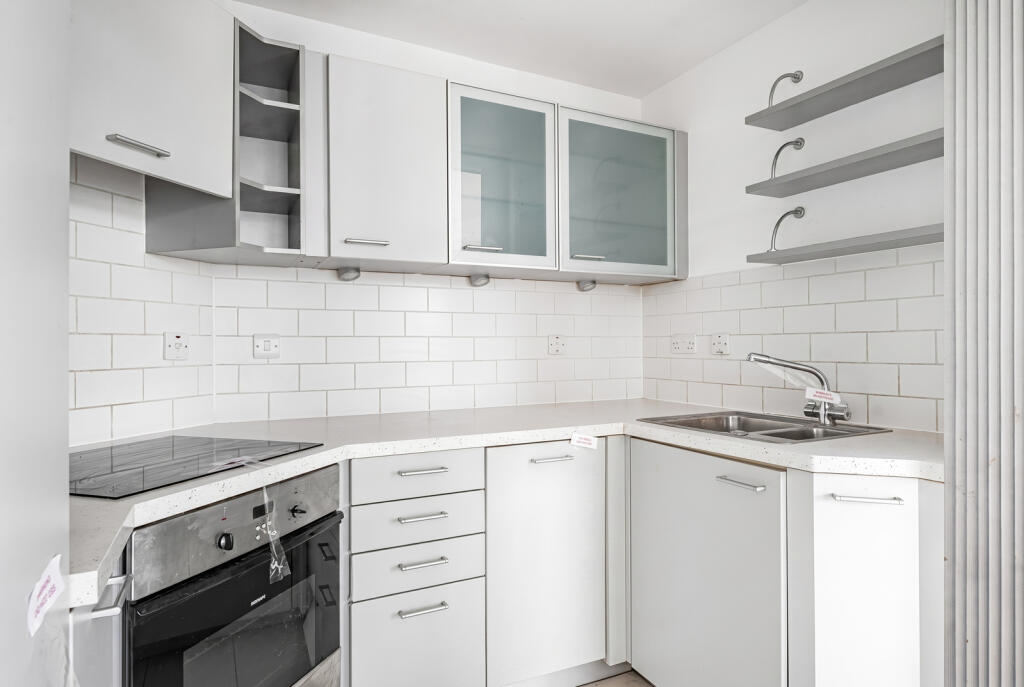 Apartment in London - View 3