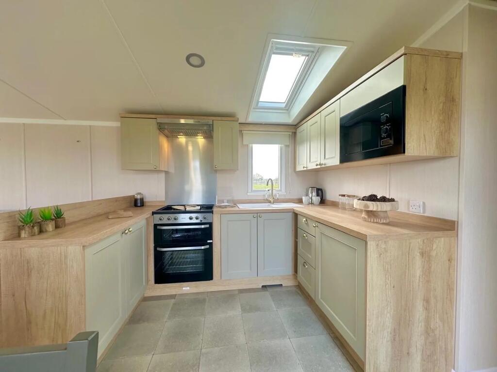 2025 Swift Provence, Broadland Sands Holiday Park, Coast Road, Lowestoft, Suffolk, NR32 5LQ - View 5