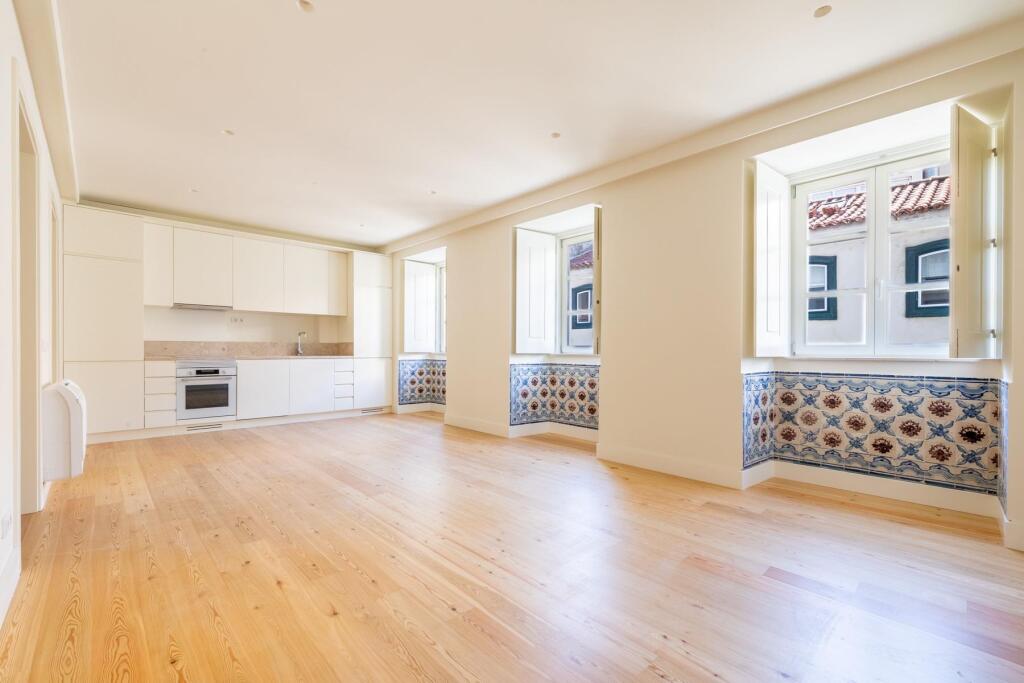 Main image of property: Lisbon, Lisbon