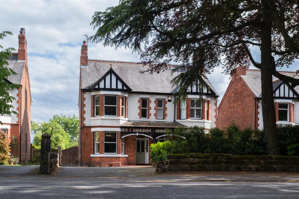 4-bed semi-detached on Chester Road, Hartford, Northwich, £625,000