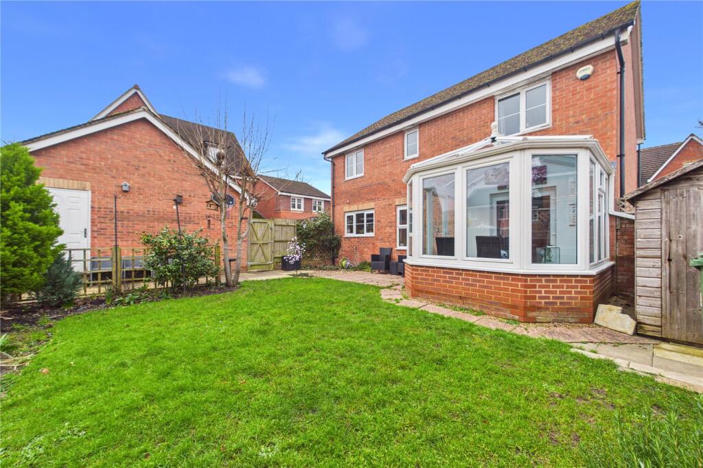 Pryor Close, Tilehurst, Reading, Berkshire, RG31 photo 2
