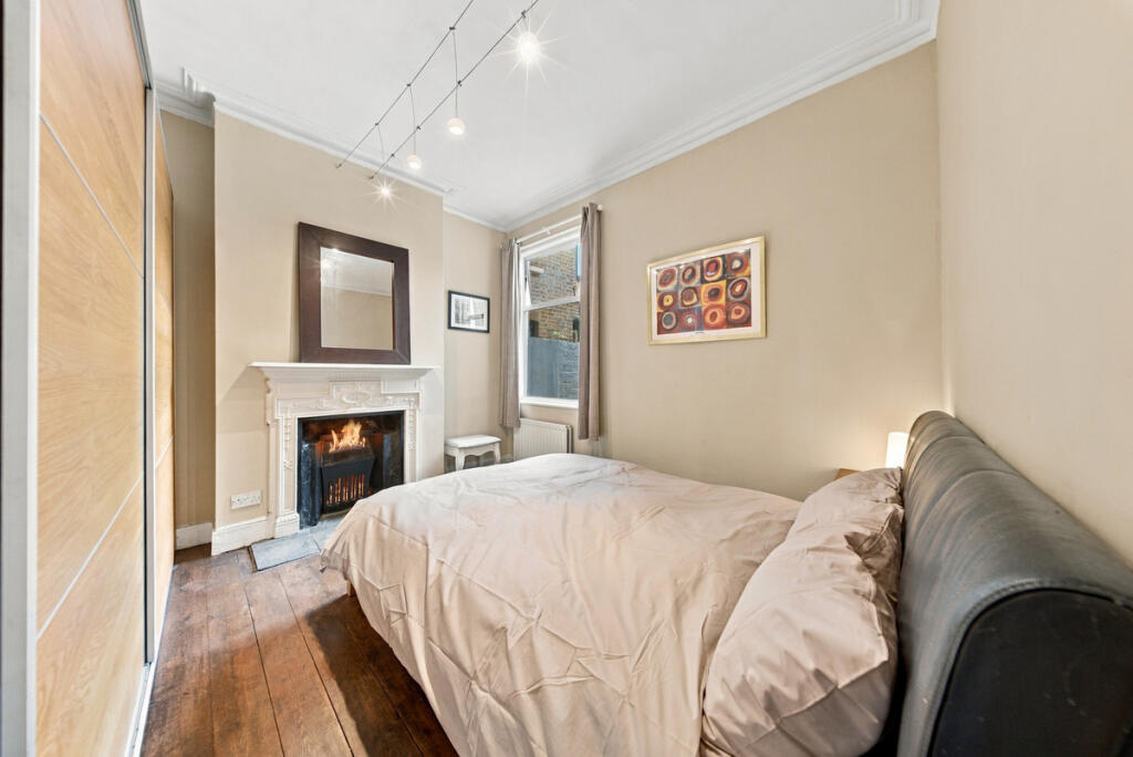 Apartment in London, Burgess Business Park, Camberwell - More