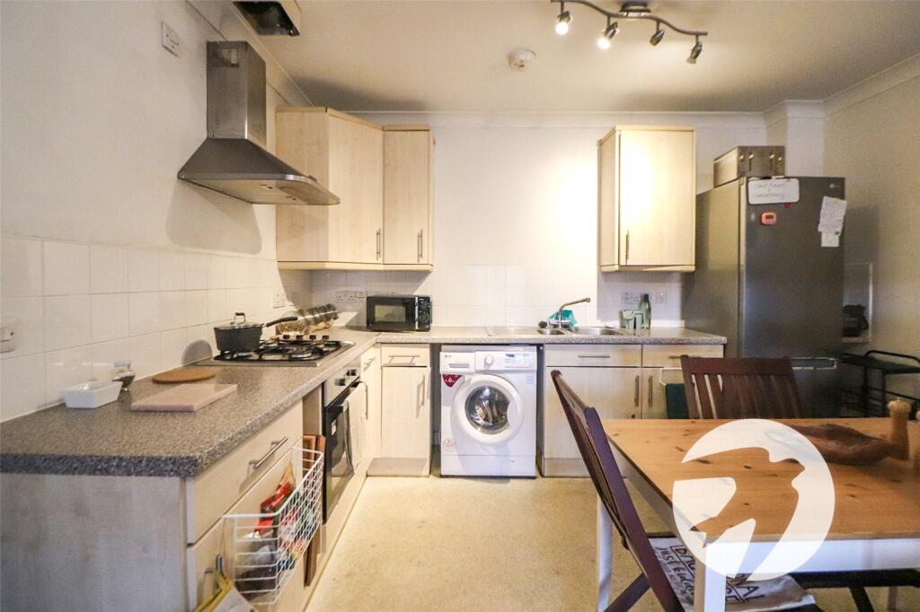 Apartment in London - View 5