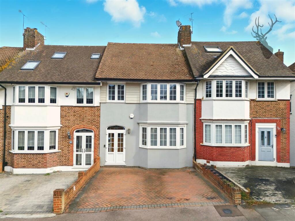 4-bed house on Heriot Avenue, London, E4, £625,000