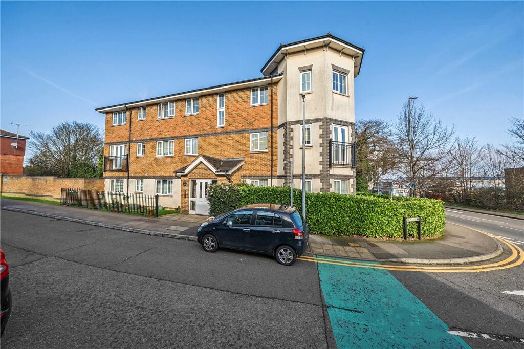 Main image of property: Kiln Way, Dunstable, Bedfordshire