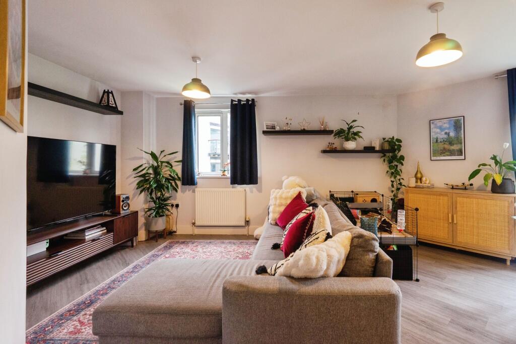 Main image of property: Stane Grove, London, SW9