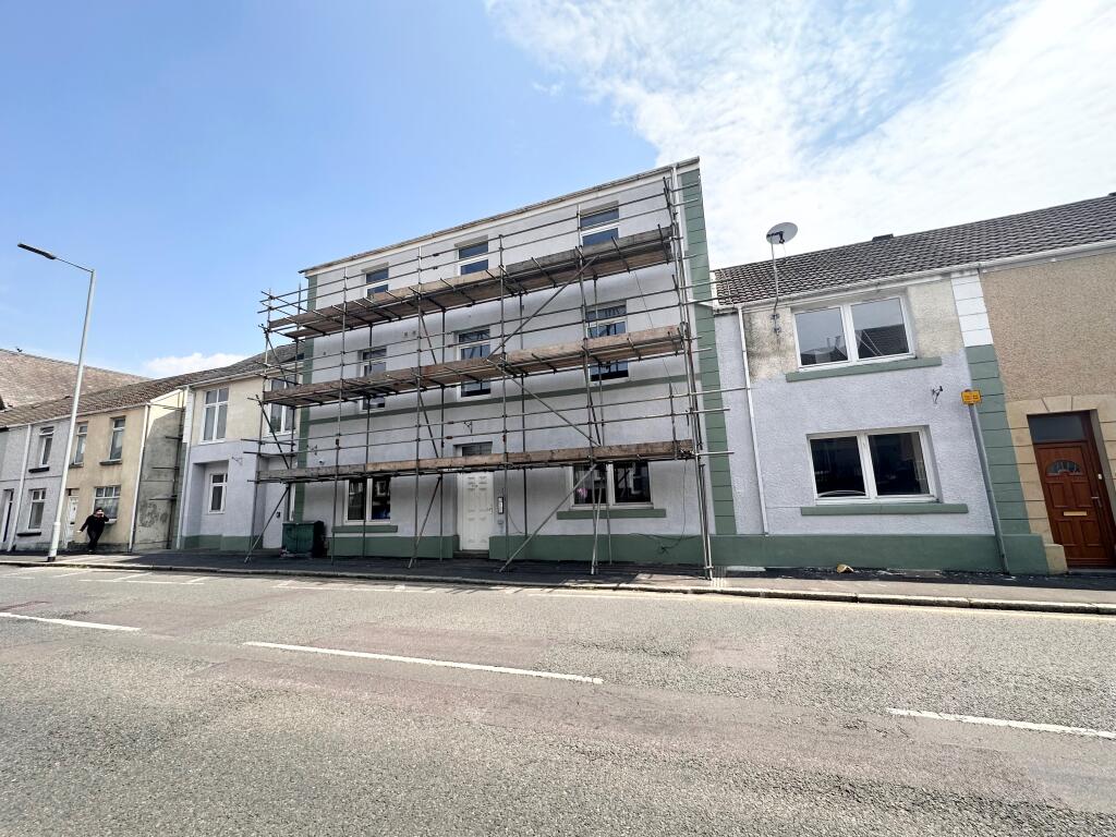 Main image of property: Neath Road