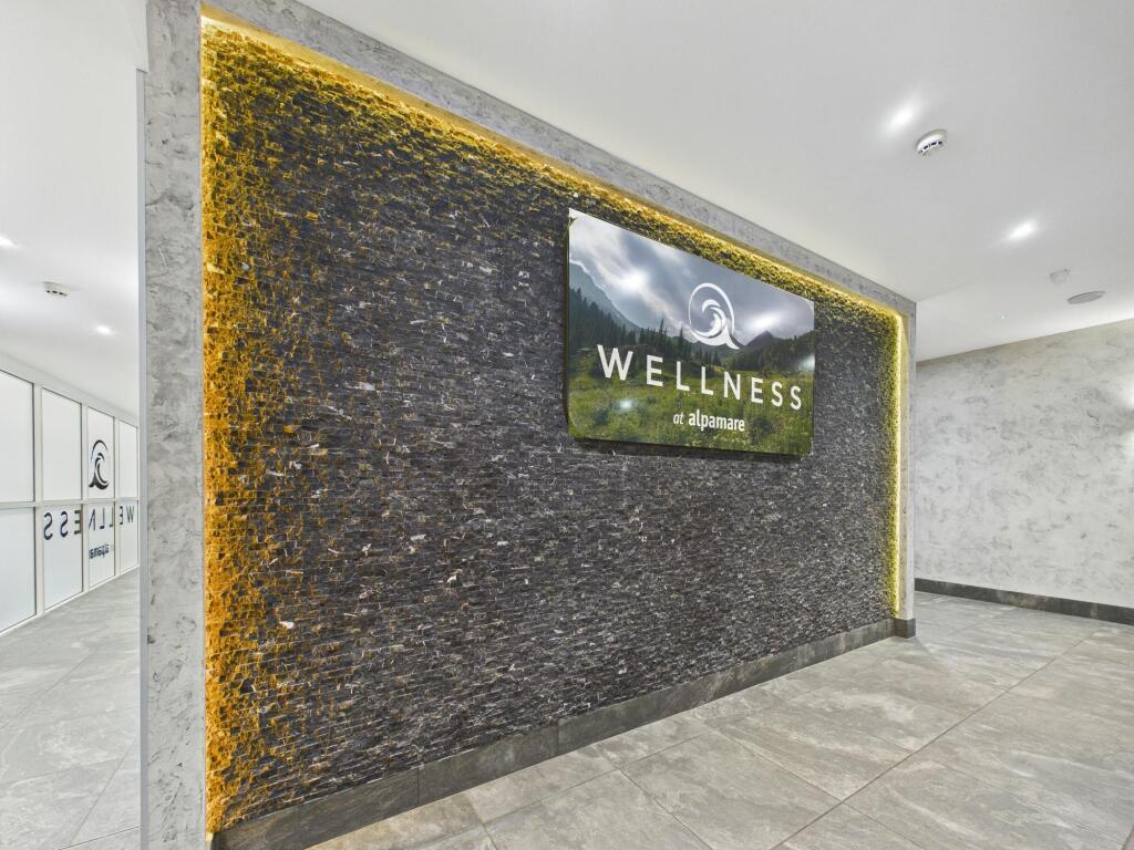Wellness Reception 1.jpg