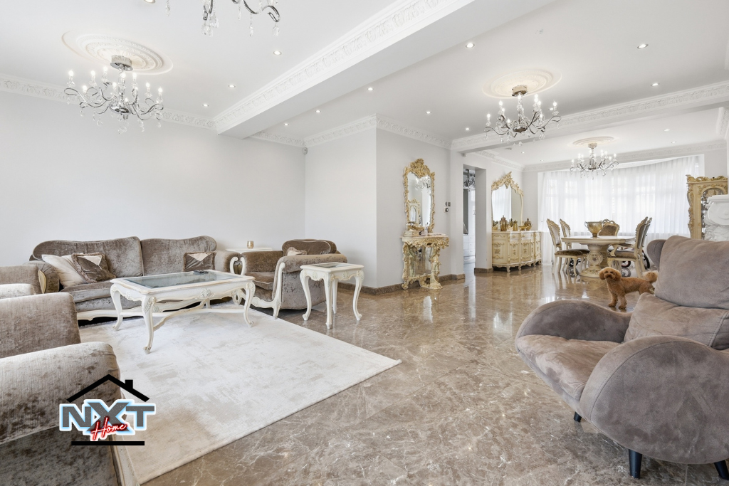 Laburnum Gardens, London, N21 photo 4