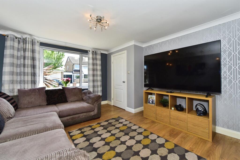 Finchwell Crescent, Handsworth, Sheffield photo 4