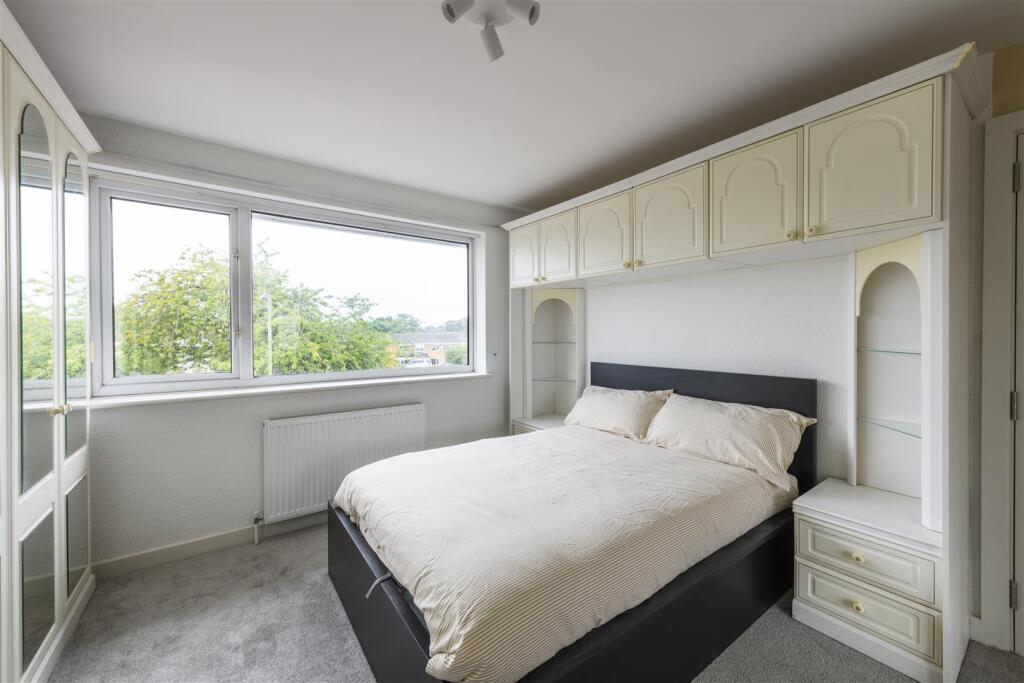 Main image of property: 4 En-Suite Bedroom House ShareChelmsley Road, Birmingham