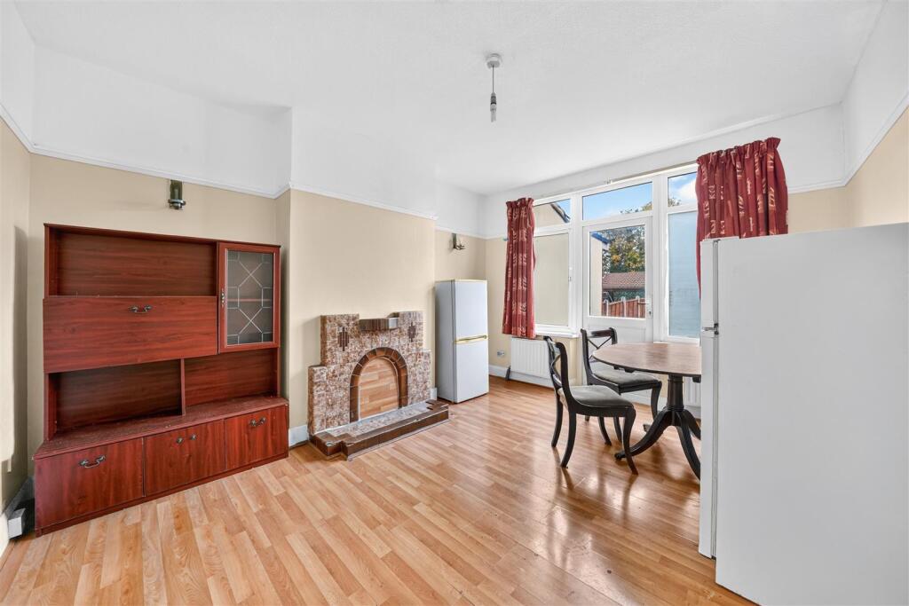 House in Ilford - View 5