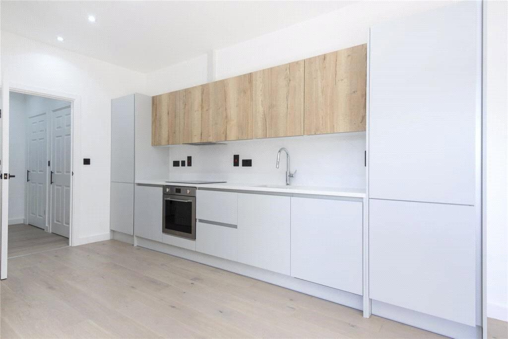 Apartment in London - View 3