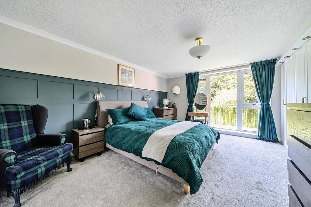 Clifton Road, Shefford, SG17 photo 4