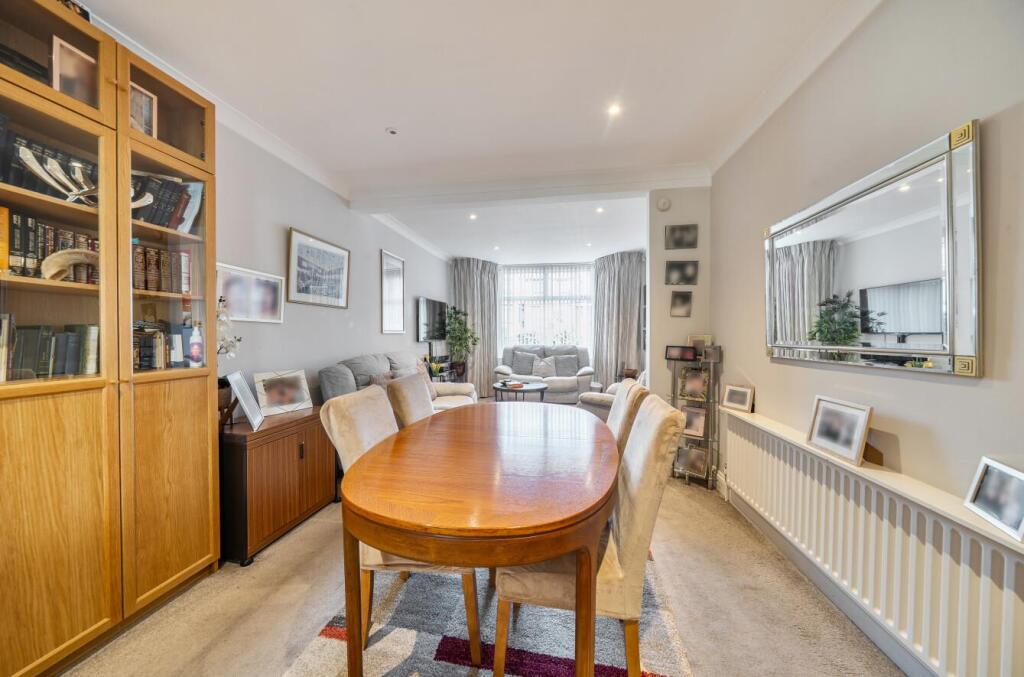 House in London - View 4