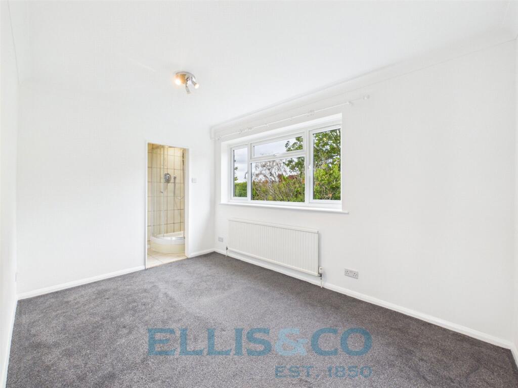 House in Tonbridge - View 5