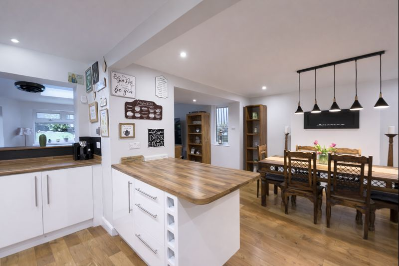 Brindle Park Drive, Castleford, West Yorkshire, WF10 photo 2