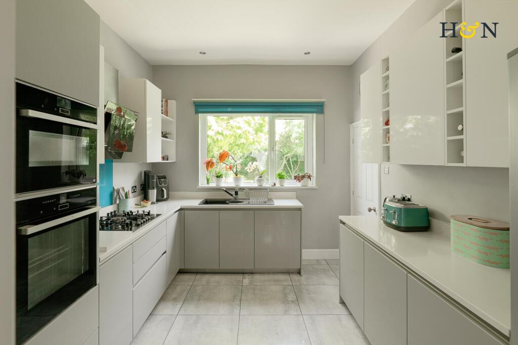 House in Hove, Brighton and Hove - More