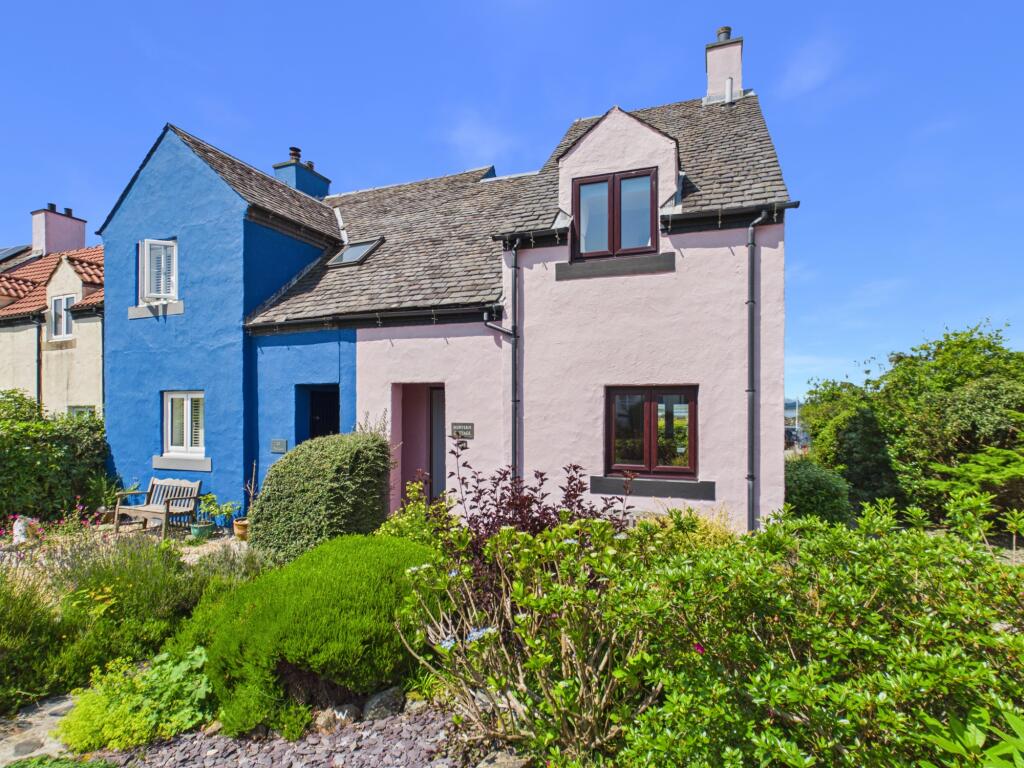 Main image of property: Morvern, 20 The Green, Craobh Haven, PA31 8UB