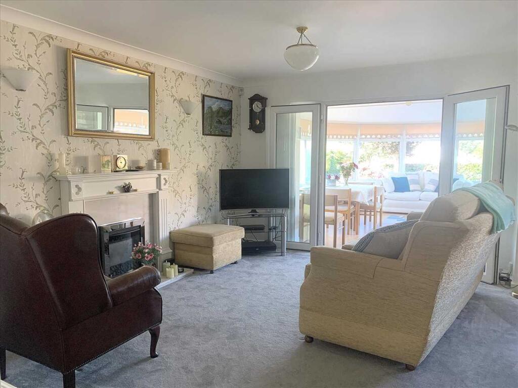 House in North East Derbyshire, Killamarsh - View 4