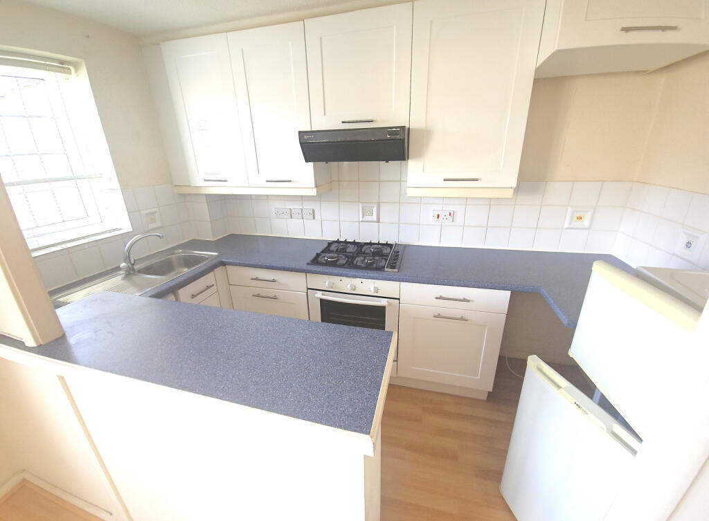 Measham Way, Earley photo 4