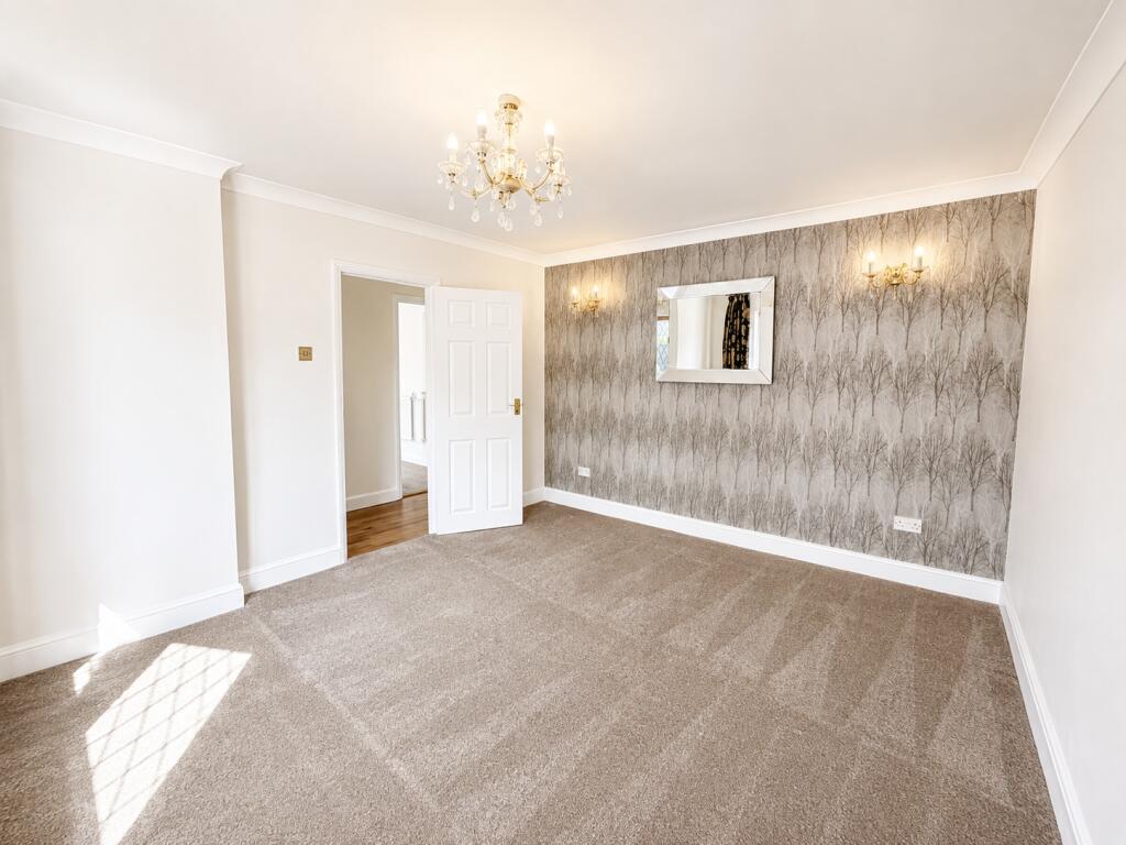 House in Southend-on-Sea - View 4