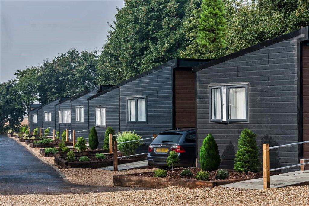 Main image of property: White Horse Inn Holiday Park, Dunston Fen, Metheringham, Lincoln, Lincolnshire, LN4 3AP