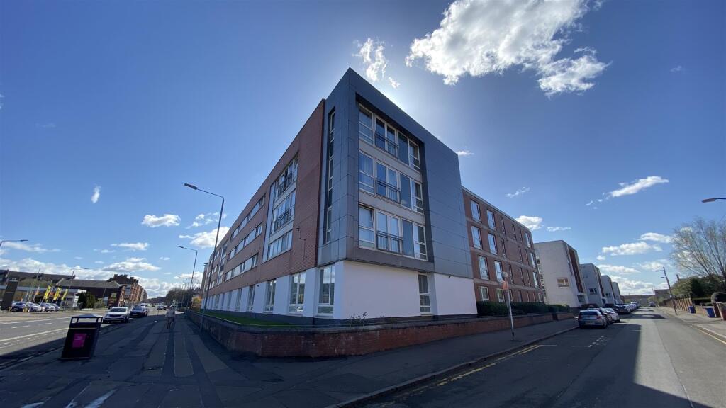 Main image of property: 5, Hanson Park Dennistoun, Glasgow, G31 2HJ