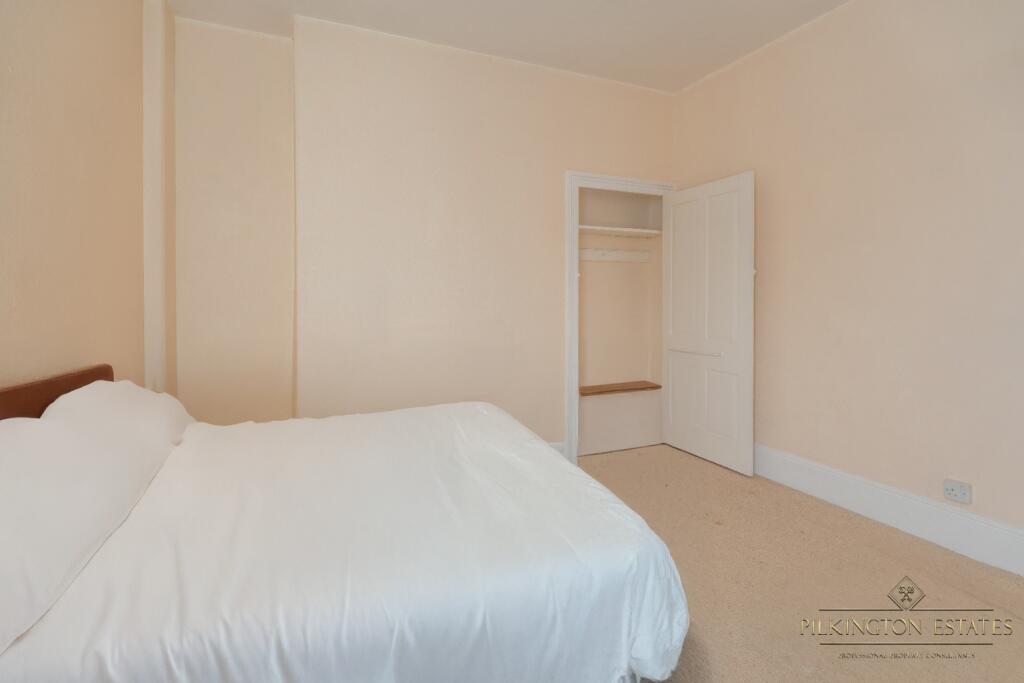 Seaton Avenue, Plymouth, Devon, PL4 - More