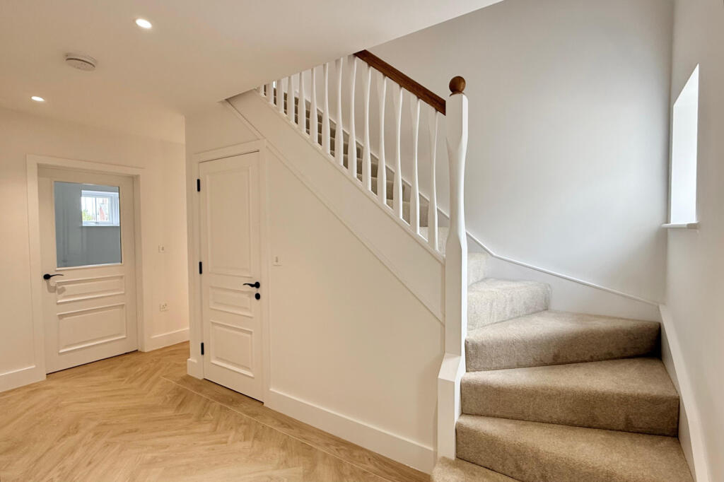 House in New Forest, Ringwood - More