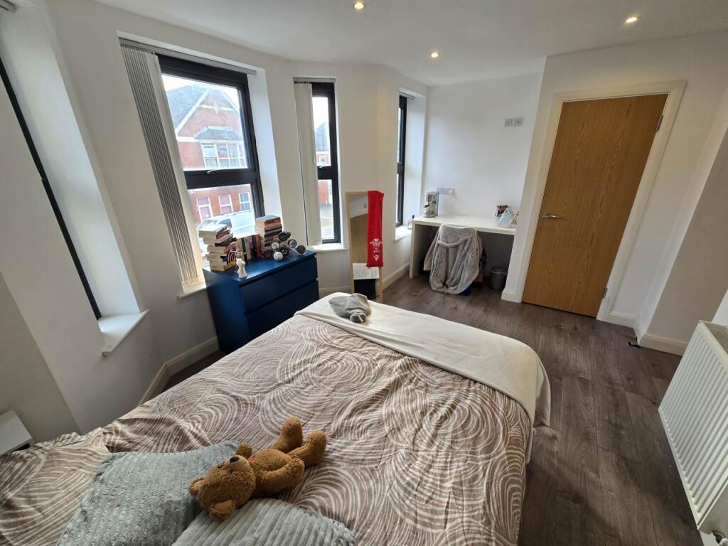 House in Cardiff - View 2