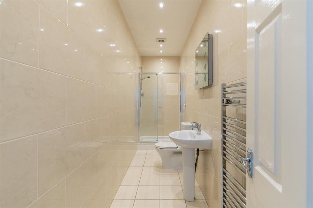 3 bedroom flat for rent