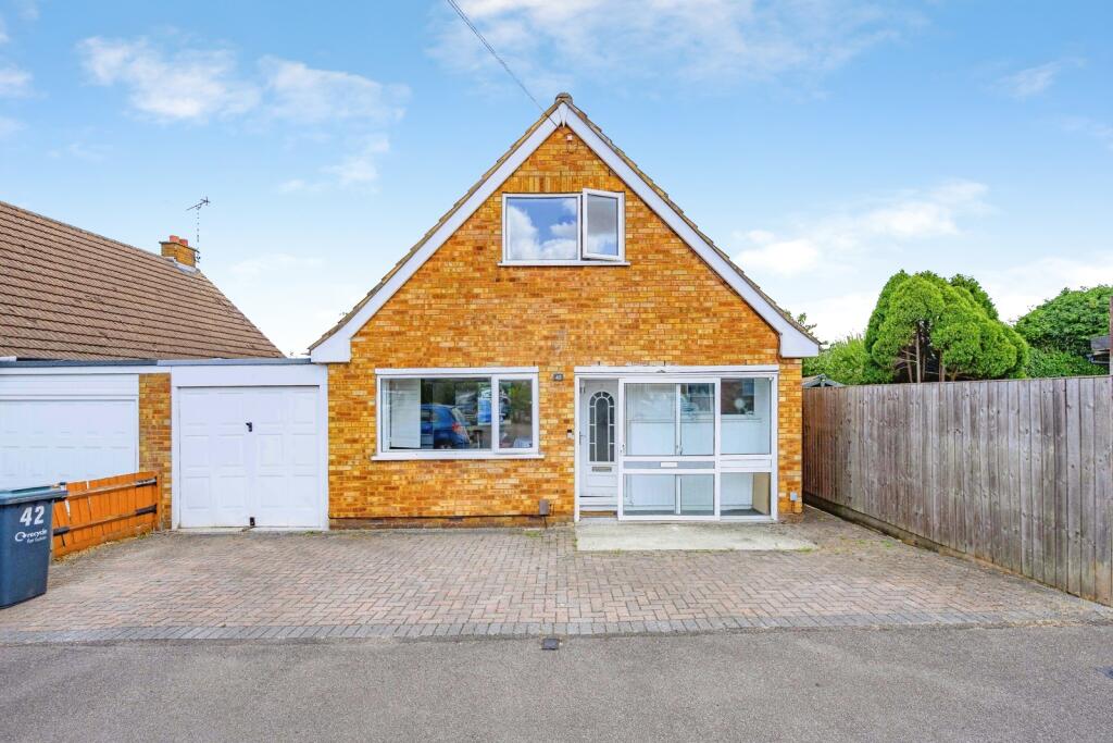 Main image of property: Vincent Road, Luton, Bedfordshire, LU4