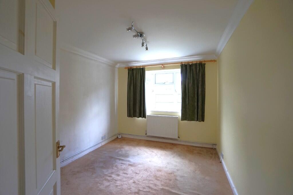 Apartment in Canterbury - More