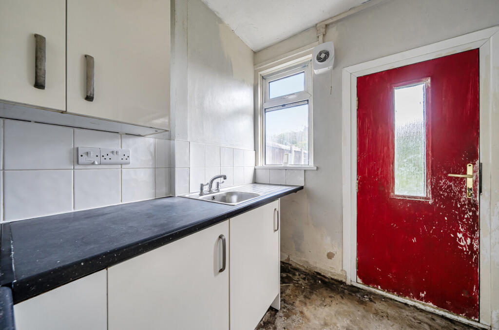 Frank Webb Avenue, Crewe, Cheshire - View 2