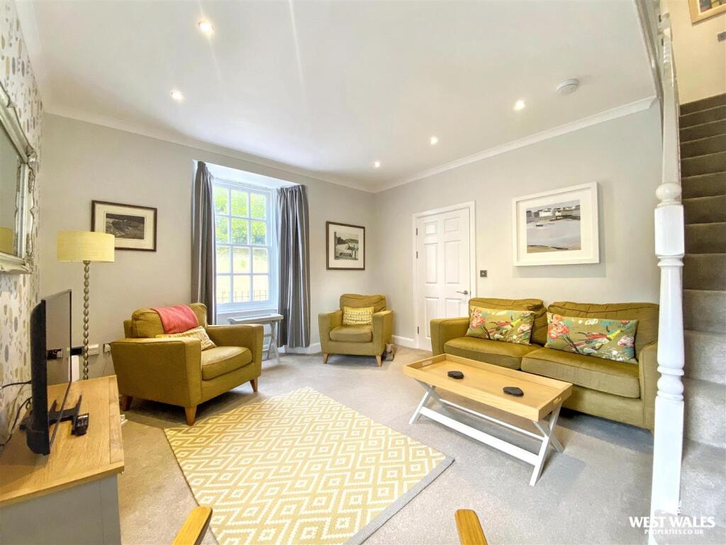 House in Penally - View 3