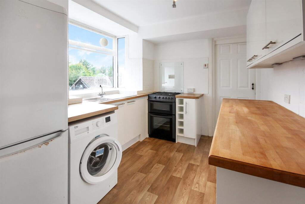 Apartment in Brighton, Withdean - View 2