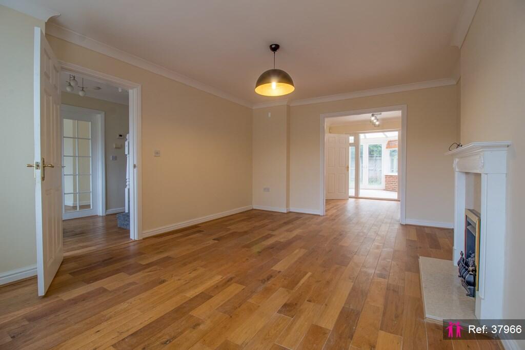 House in Peterborough - View 4