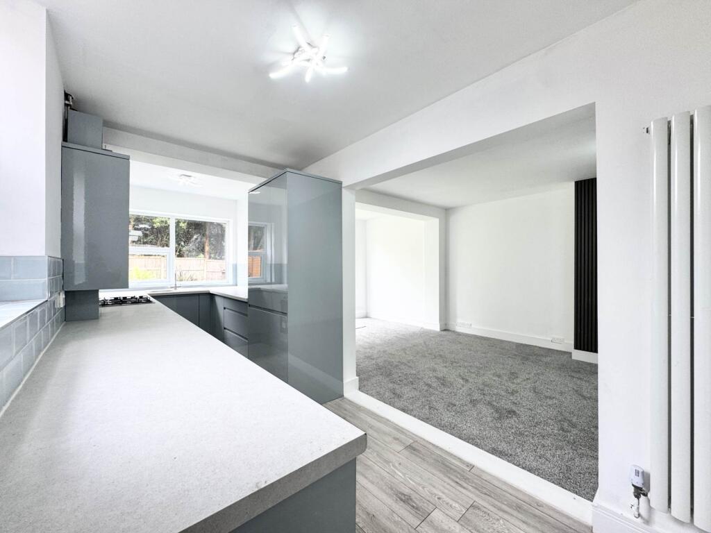 St. Georges Avenue, Windle – pohled 6