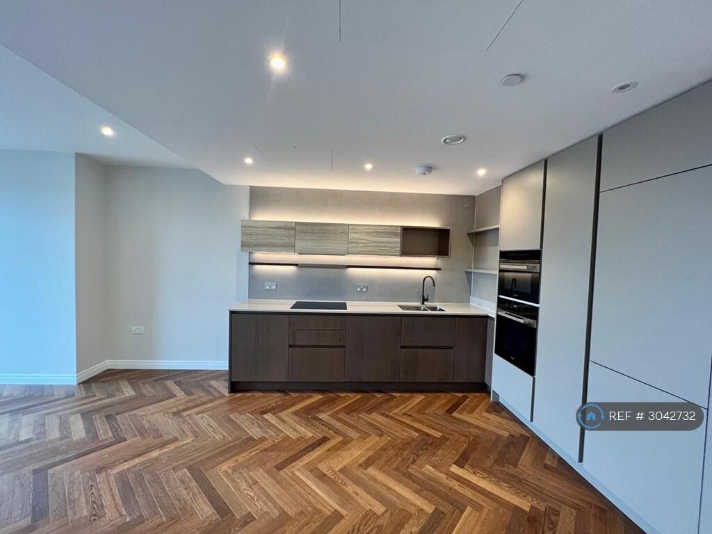 Apartment in London - View 3