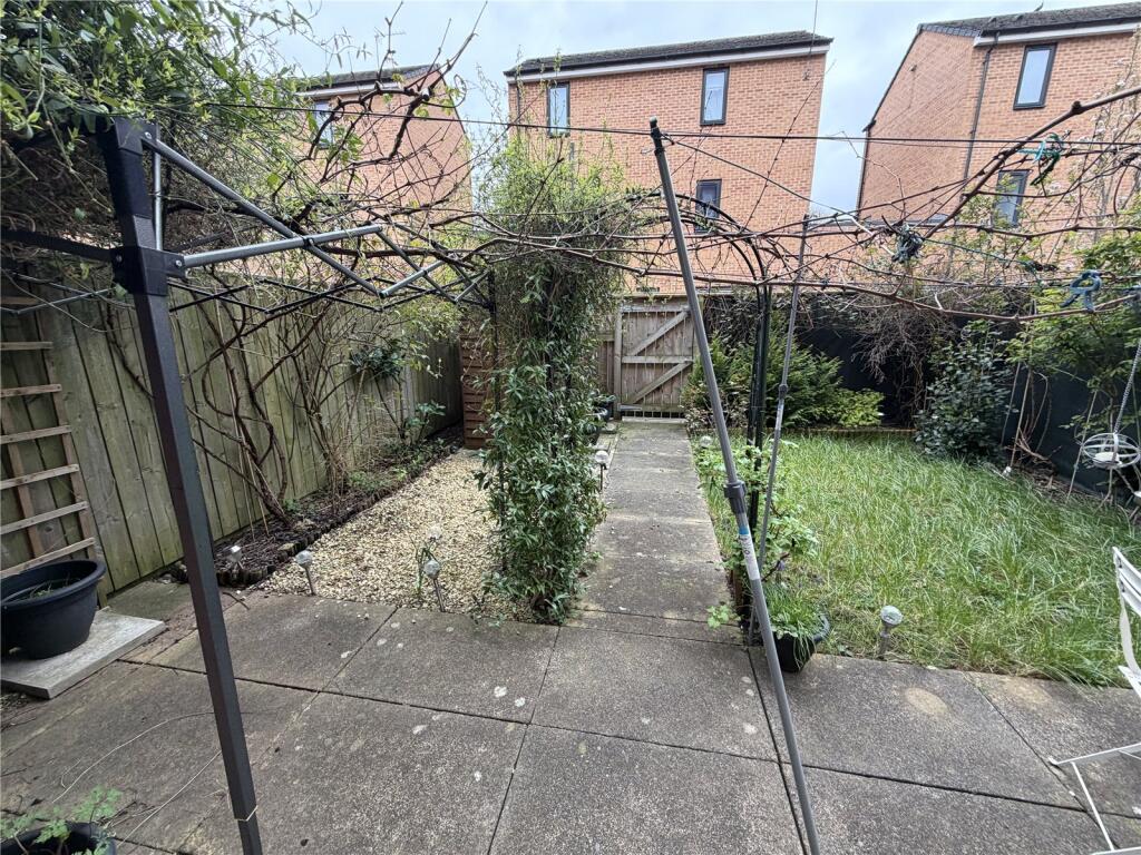 2 bedroom terraced house for rent