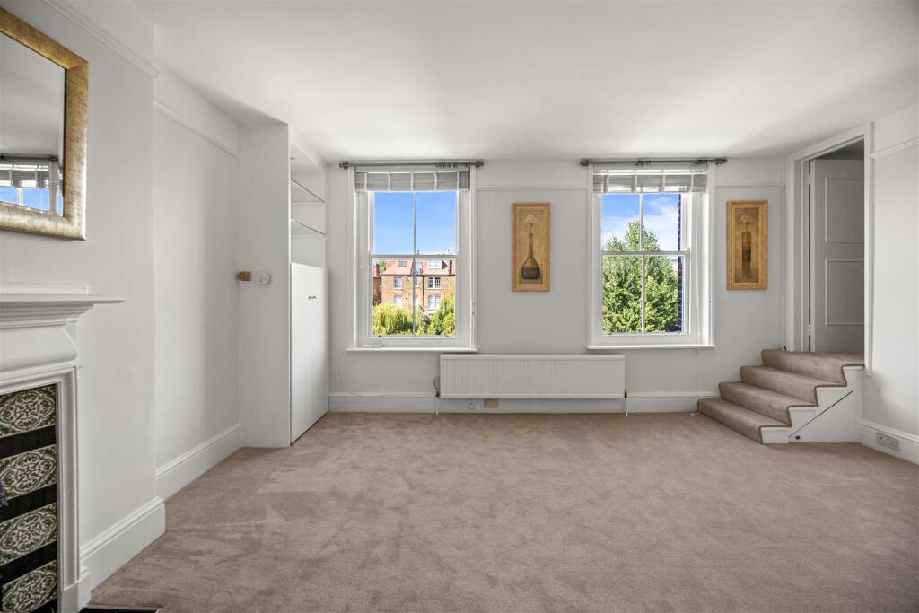 Apartment in London - More