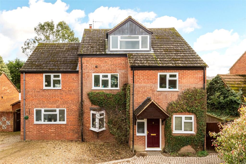 Main image of property: Moreton Road, Buckingham, Buckinghamshire, MK18