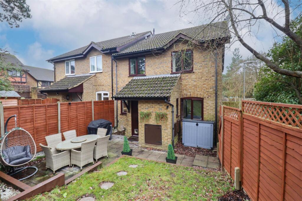 Main image of property: Hexham Close, Owlsmoor, Sandhurst