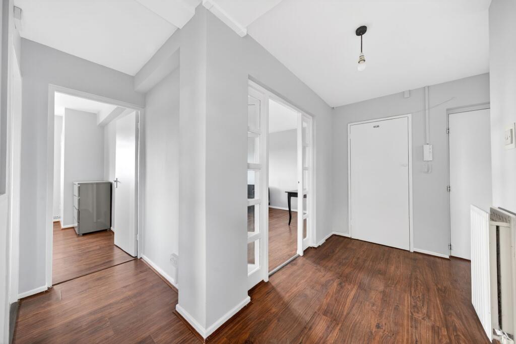 Apartment in London - More
