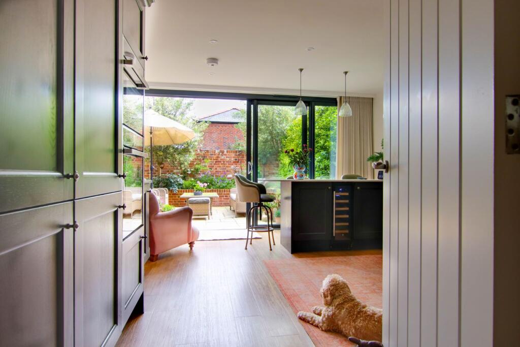 House in Southampton - View 5