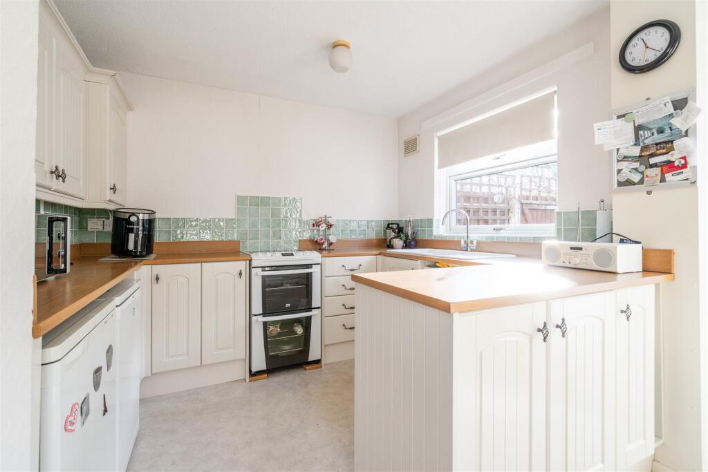House in Solihull, Shirley - View 4