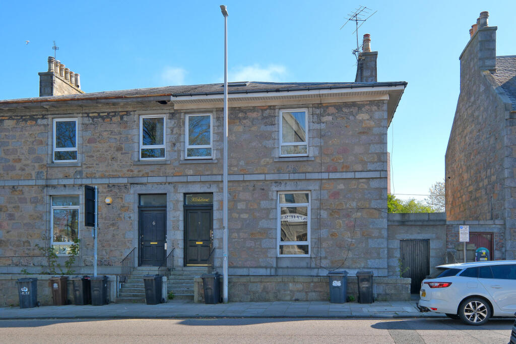 Main image of property: 5 Caroline Place, Rosemount, Aberdeen, AB25