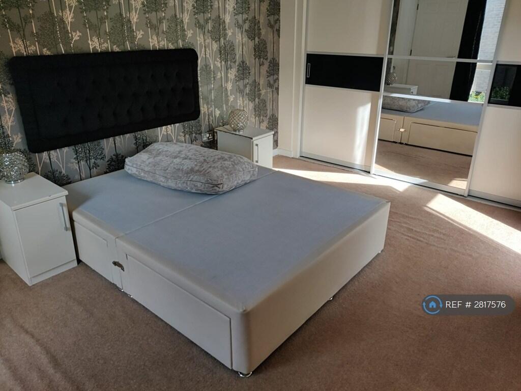 Main image of property: Rayners Lane, Harrow, HA2