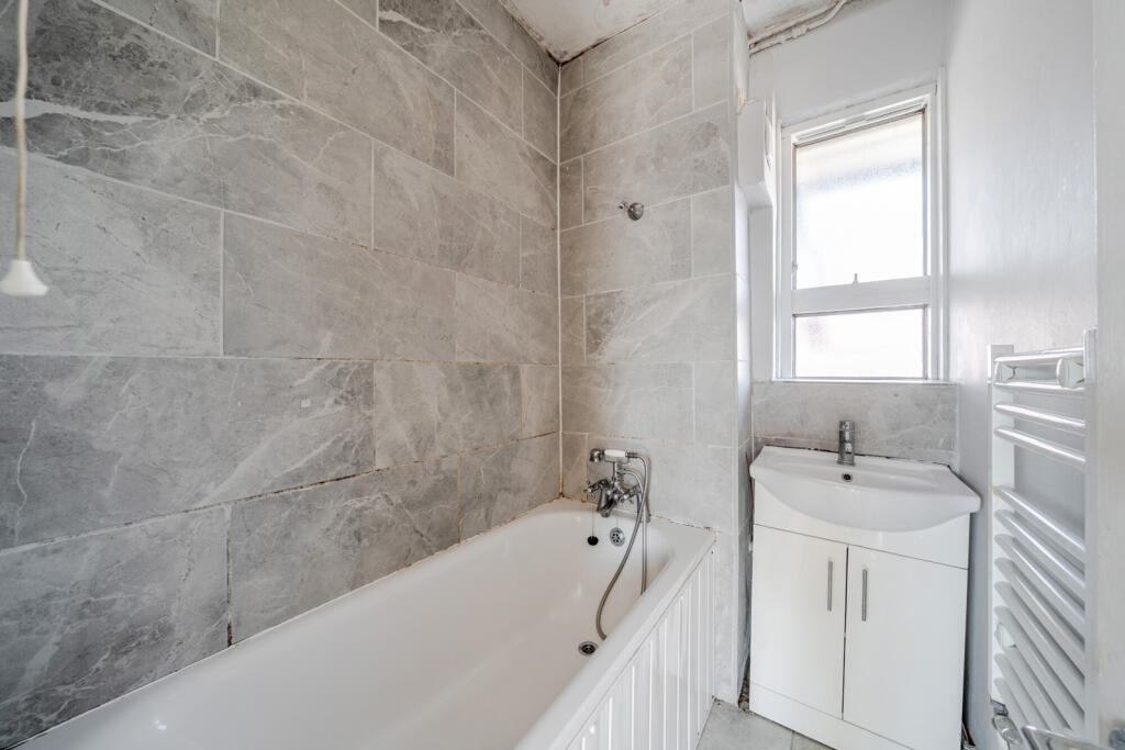 Apartment in London - View 3